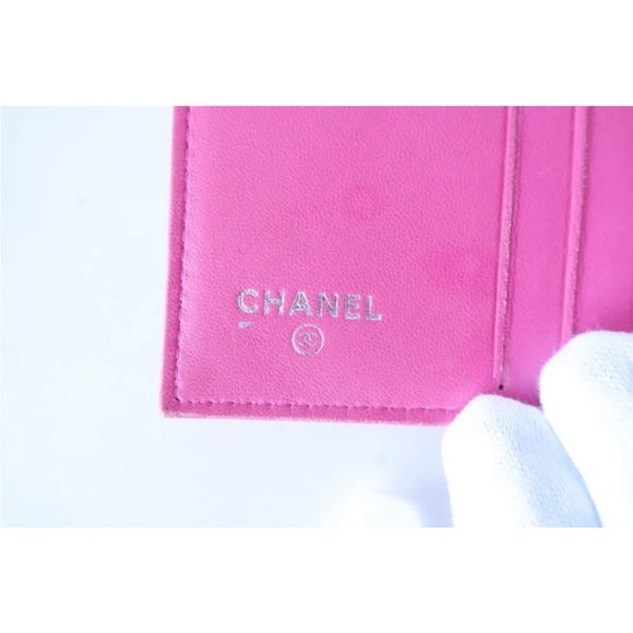 Chanel Barbie Pink Wallet Collectors Addition!!!!!FIRM - Picture 7 of 10